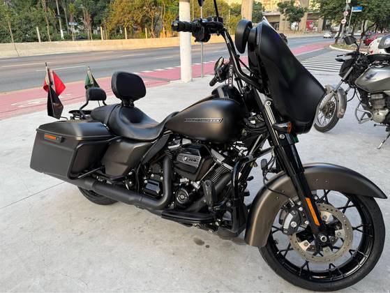 HARLEY-DAVIDSON STREET GLIDE SPECIAL HARLEY-DAVIDSON STREET GLIDE SPECIAL